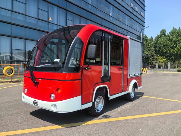 封闭式电动消防巡逻车