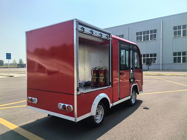 封闭式电动消防巡逻车