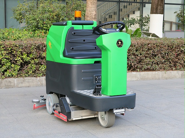 驾驶式洗地机DQX75
