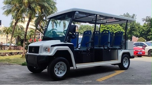 四座电动巡逻车的价格、配置及适用场景差异显著