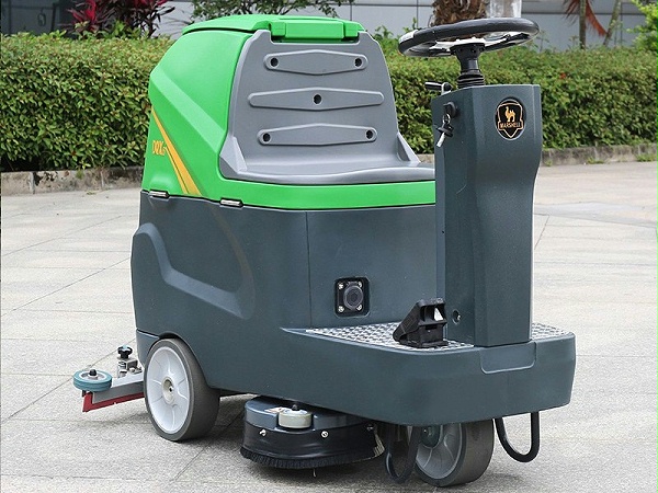 驾驶式洗地机DQX6