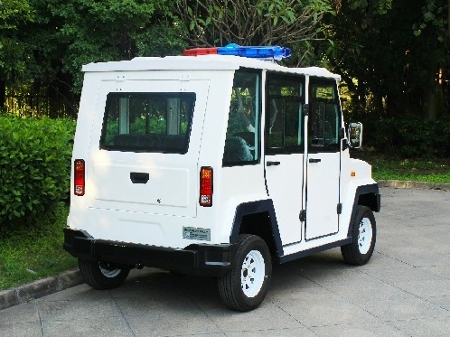 五座封闭巡逻车