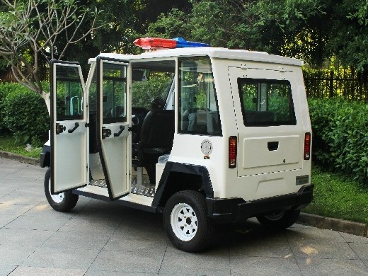 五座封闭巡逻车