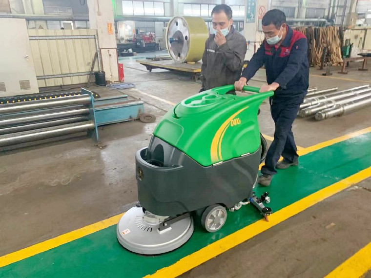 生产车间使用洗地机