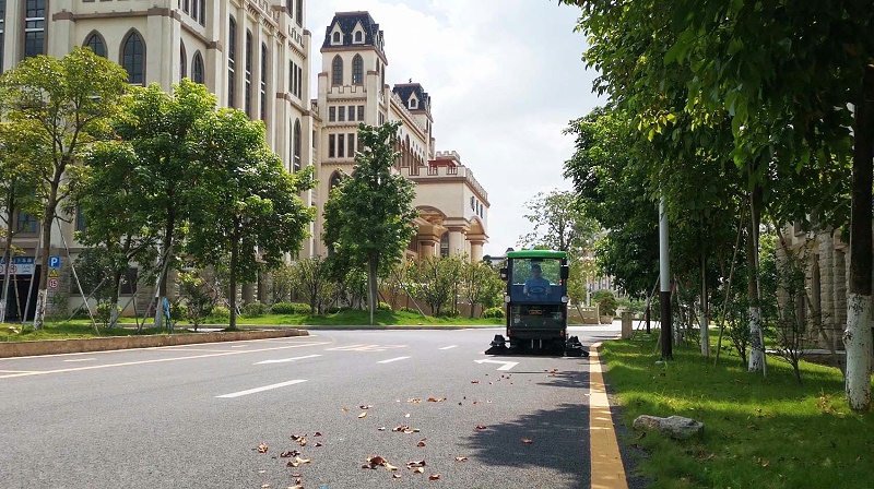 环卫扫地车