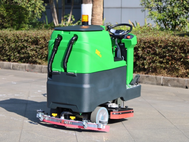 驾驶式洗地机DQX76 驾驶式洗地机DQX76