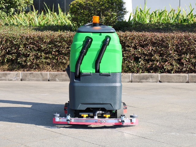 驾驶式洗地机DQX76 驾驶式洗地机DQX76