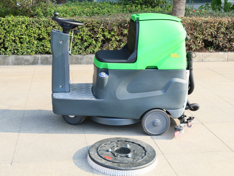驾驶式洗地机DQX56A