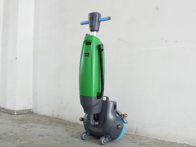 驾驶式洗地机DQX52 驾驶式洗地机