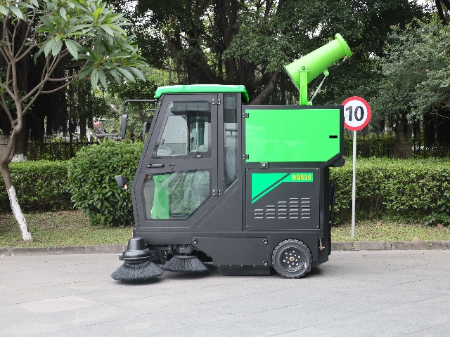 驾驶式电动扫地机DQS20 驾驶式电动扫地机