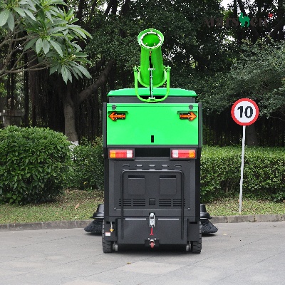 DQS14A 驾驶式扫地机